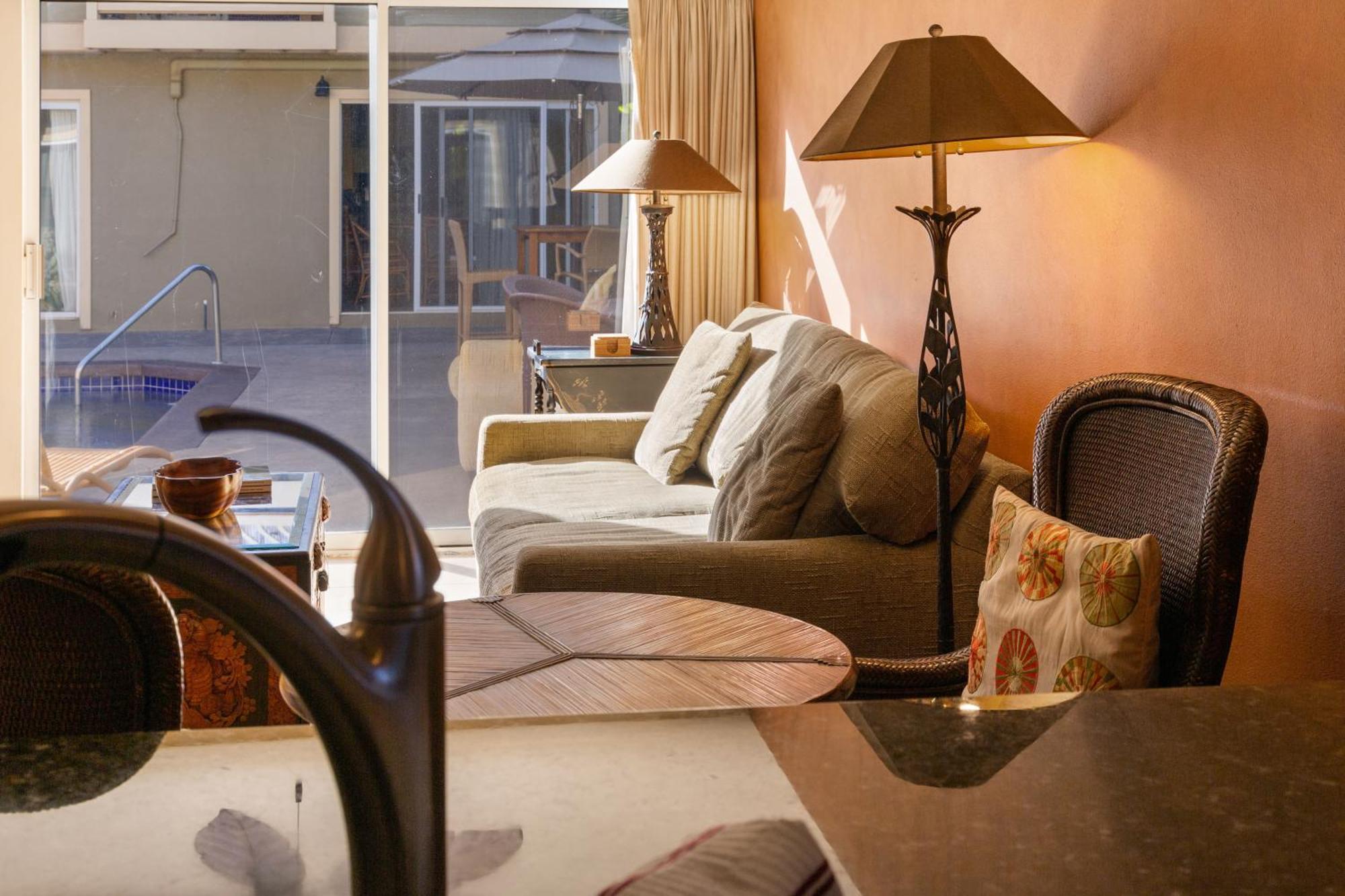 Orchid Suite, 1 Bedroom, Sleeps 4, Pool & Bbq, Pre-Renovation Summer Sale Kihei Exterior photo