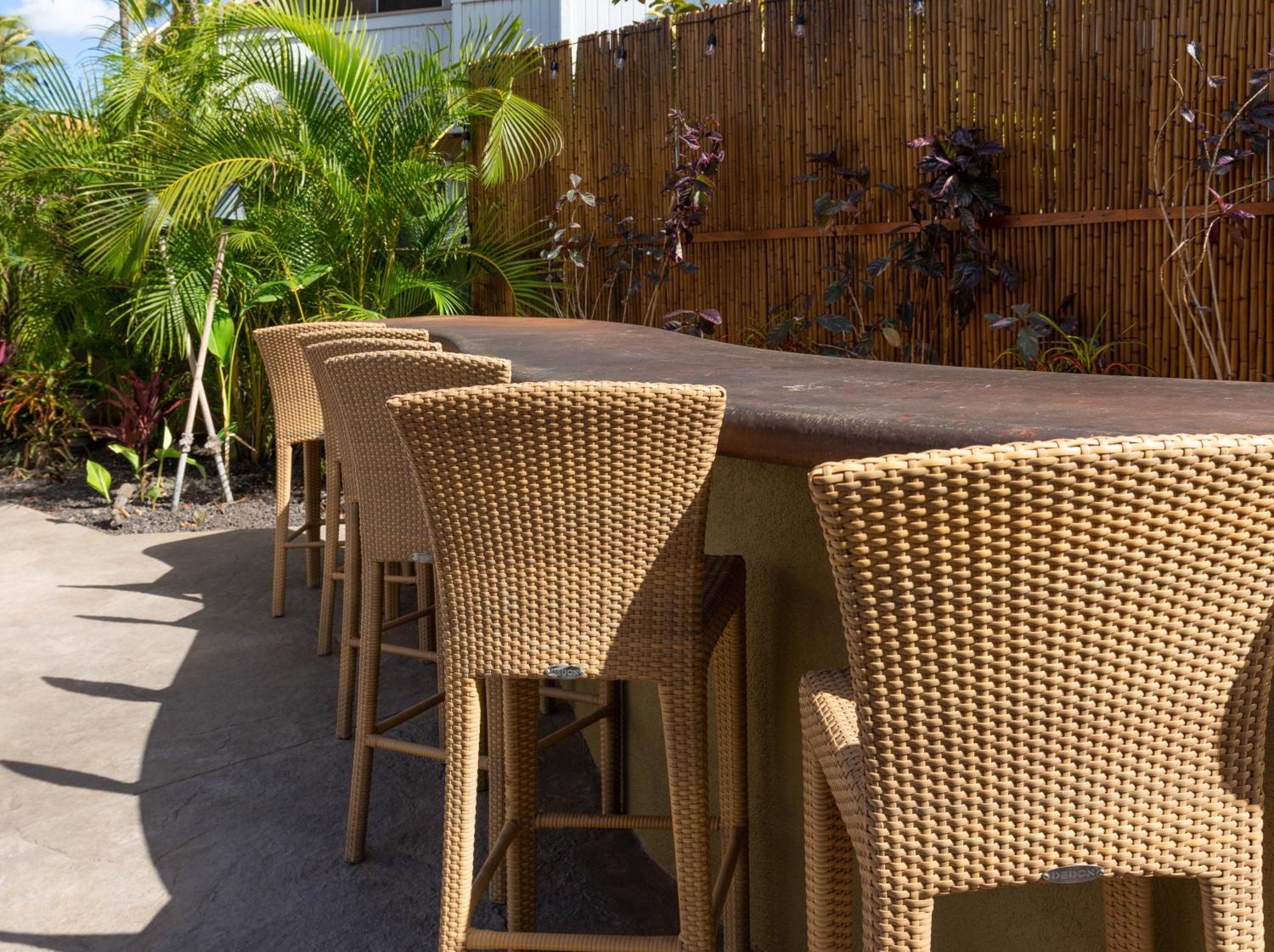 Orchid Suite, 1 Bedroom, Sleeps 4, Pool & Bbq, Pre-Renovation Summer Sale Kihei Exterior photo