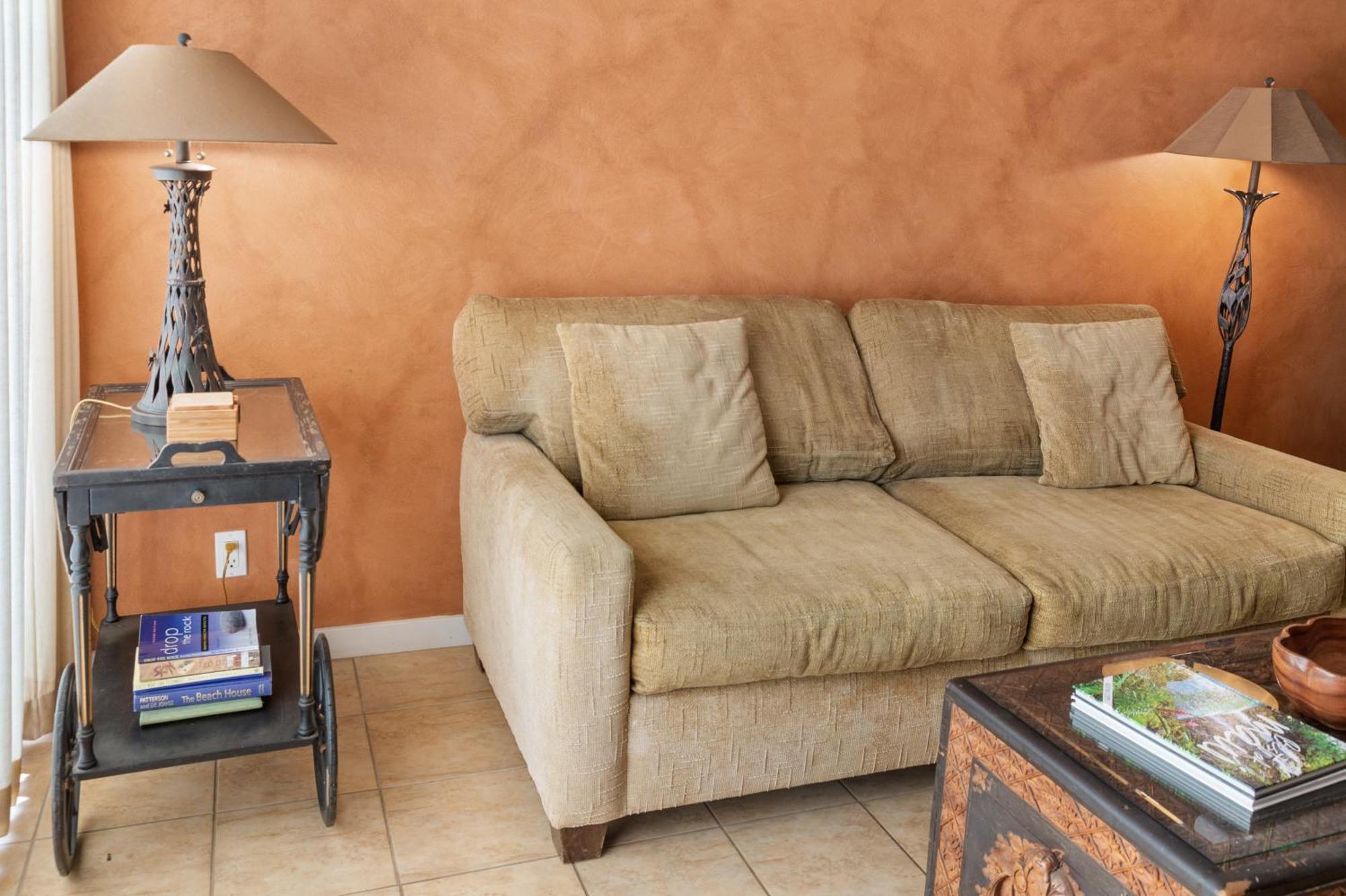Orchid Suite, 1 Bedroom, Sleeps 4, Pool & Bbq, Pre-Renovation Summer Sale Kihei Exterior photo